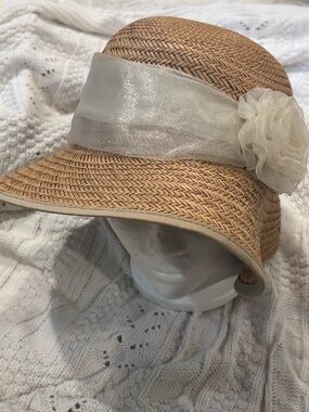 Vintage April Cornell Straw Sun Hat with Ivory Band and Flower